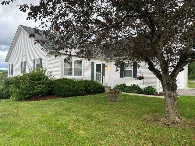 241 Eastview Circle - Photo 1