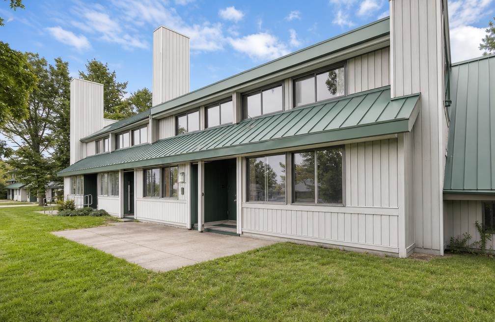 79 Village Green Drive - Photo 1