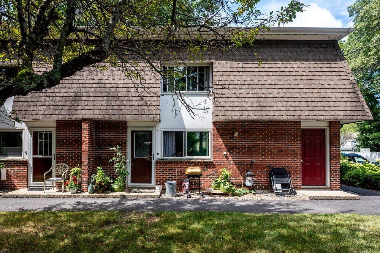 777 Middle Road - Photo 1