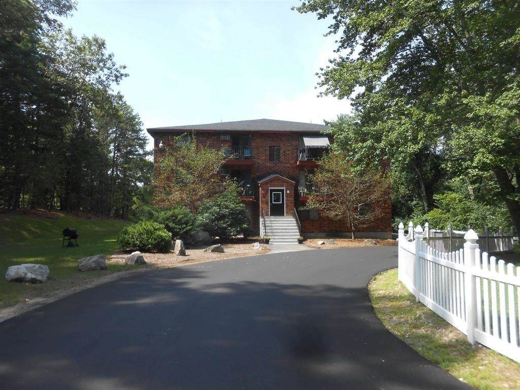 1375 Bodwell Road - Photo 1