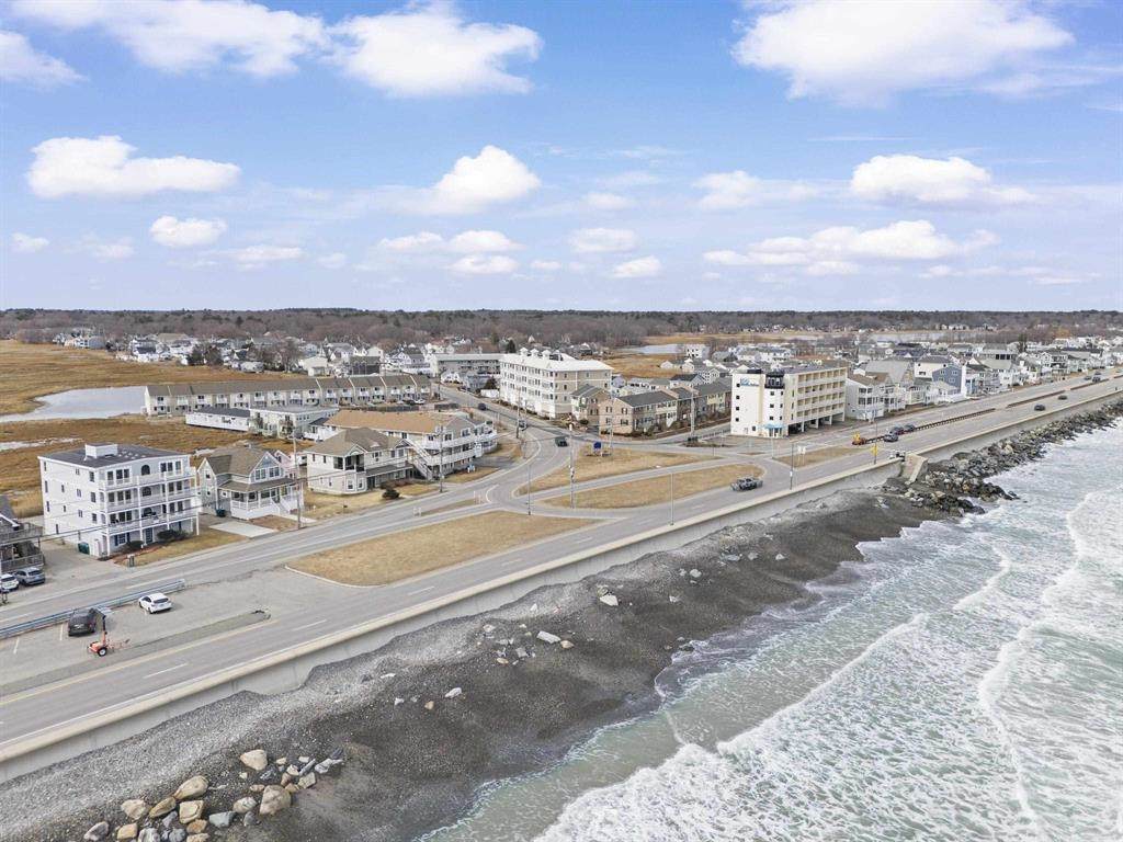 580 Winnacunnet Road - Photo 1