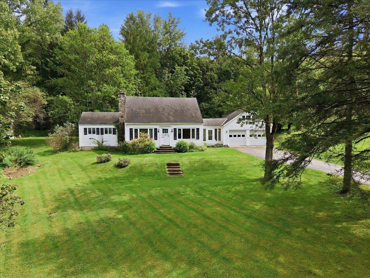 57 Paran Road - Photo 1