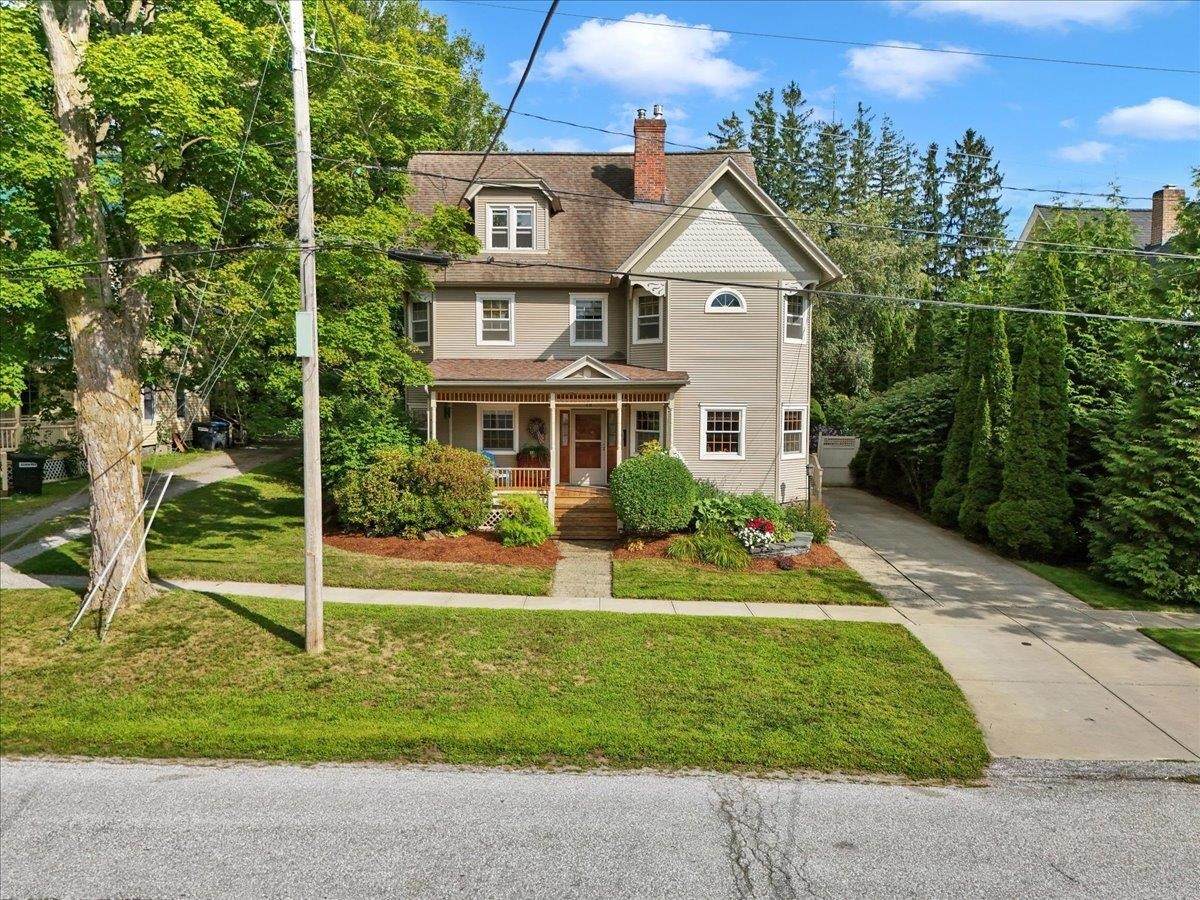 19 Brown Avenue - Photo 1