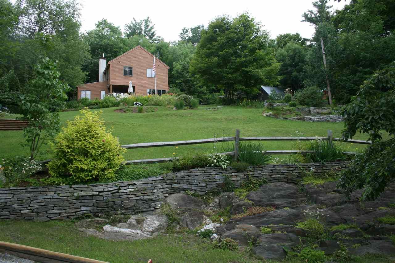 718 Tattle Street - Photo 1