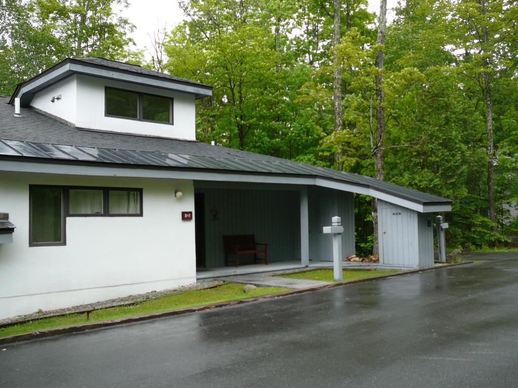 494 Woods Lane - Photo 1