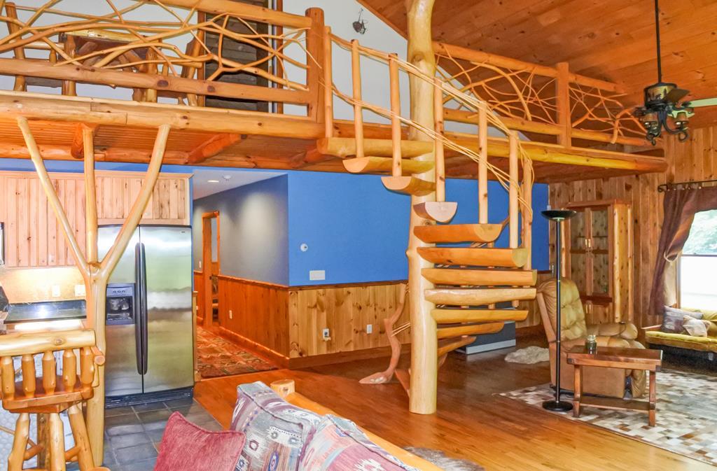 213 Cy Parker Road - Photo 1