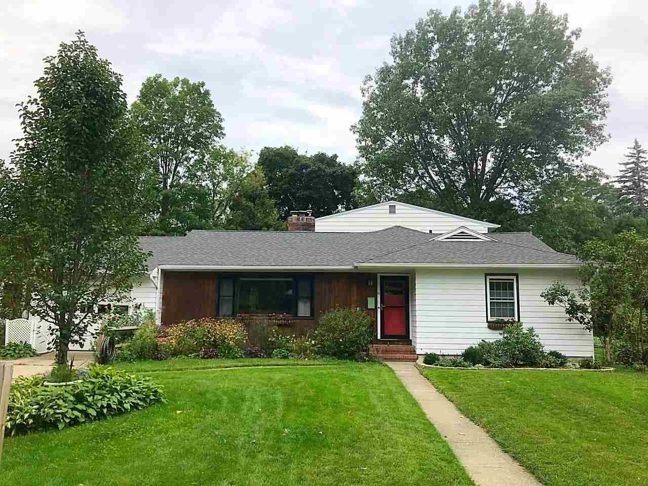 29 Pleasant Street - Photo 1