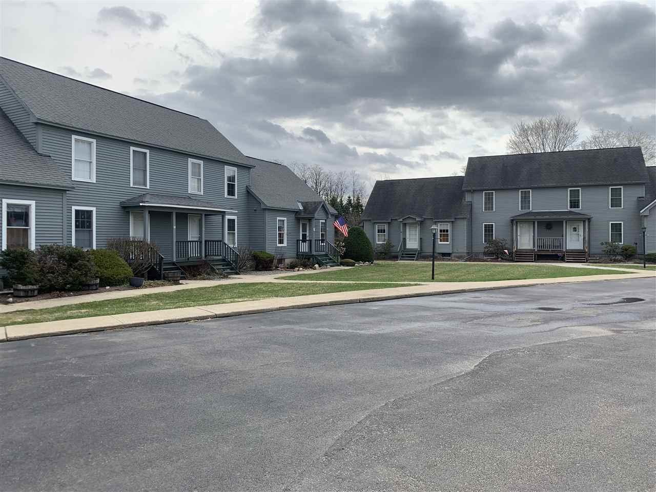 9B Country Commons - Photo 1