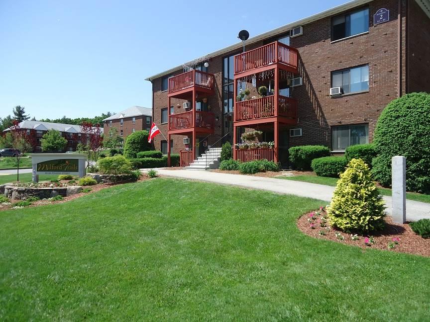 95 Powers Street - Photo 1
