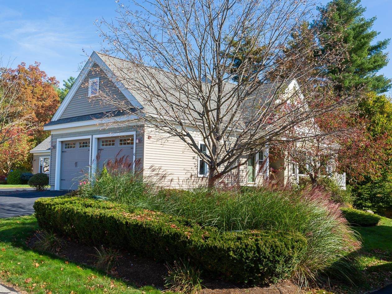 10 Hill Top Lane - Photo 1