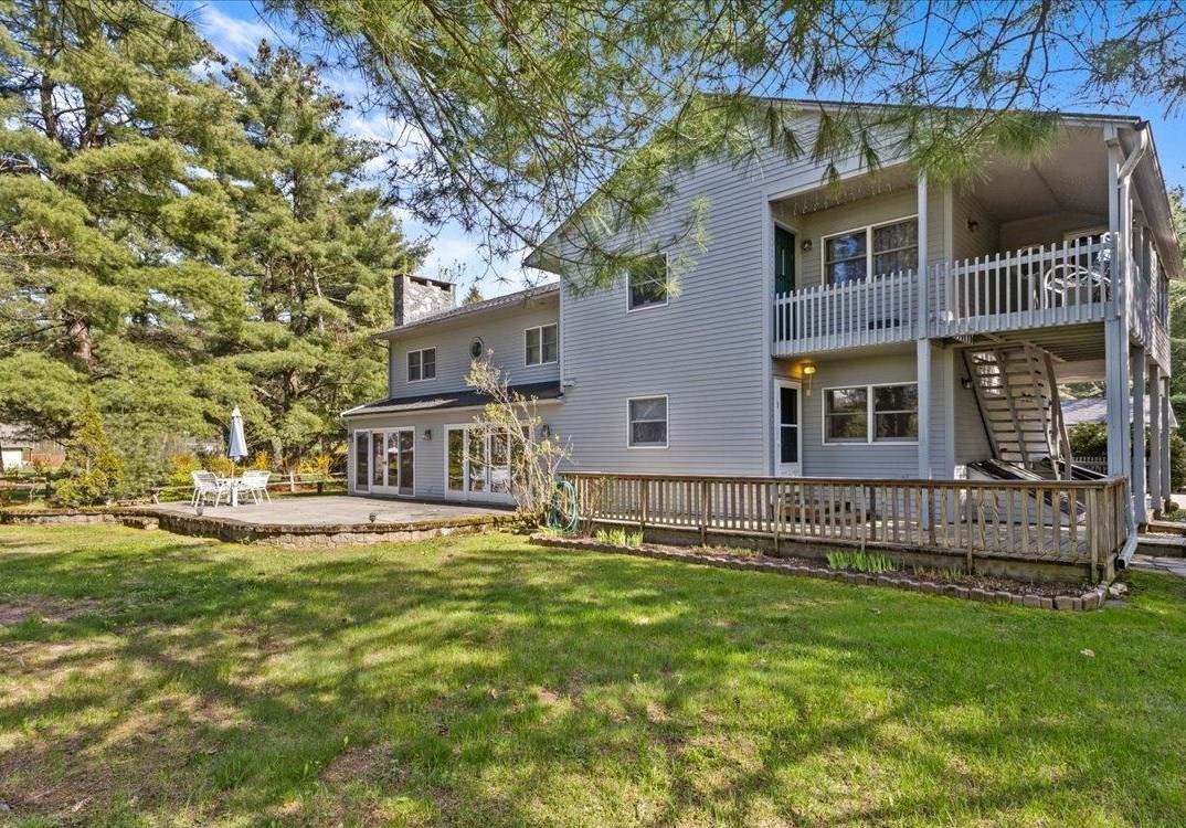 1742 Pucker Street - Photo 1