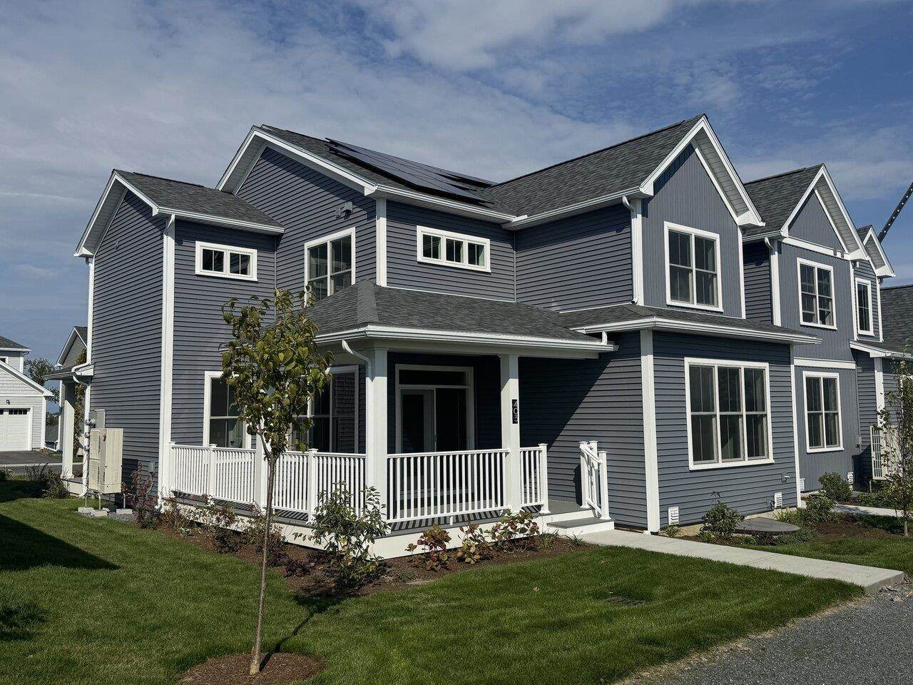 403 Old Farm Road - Photo 1