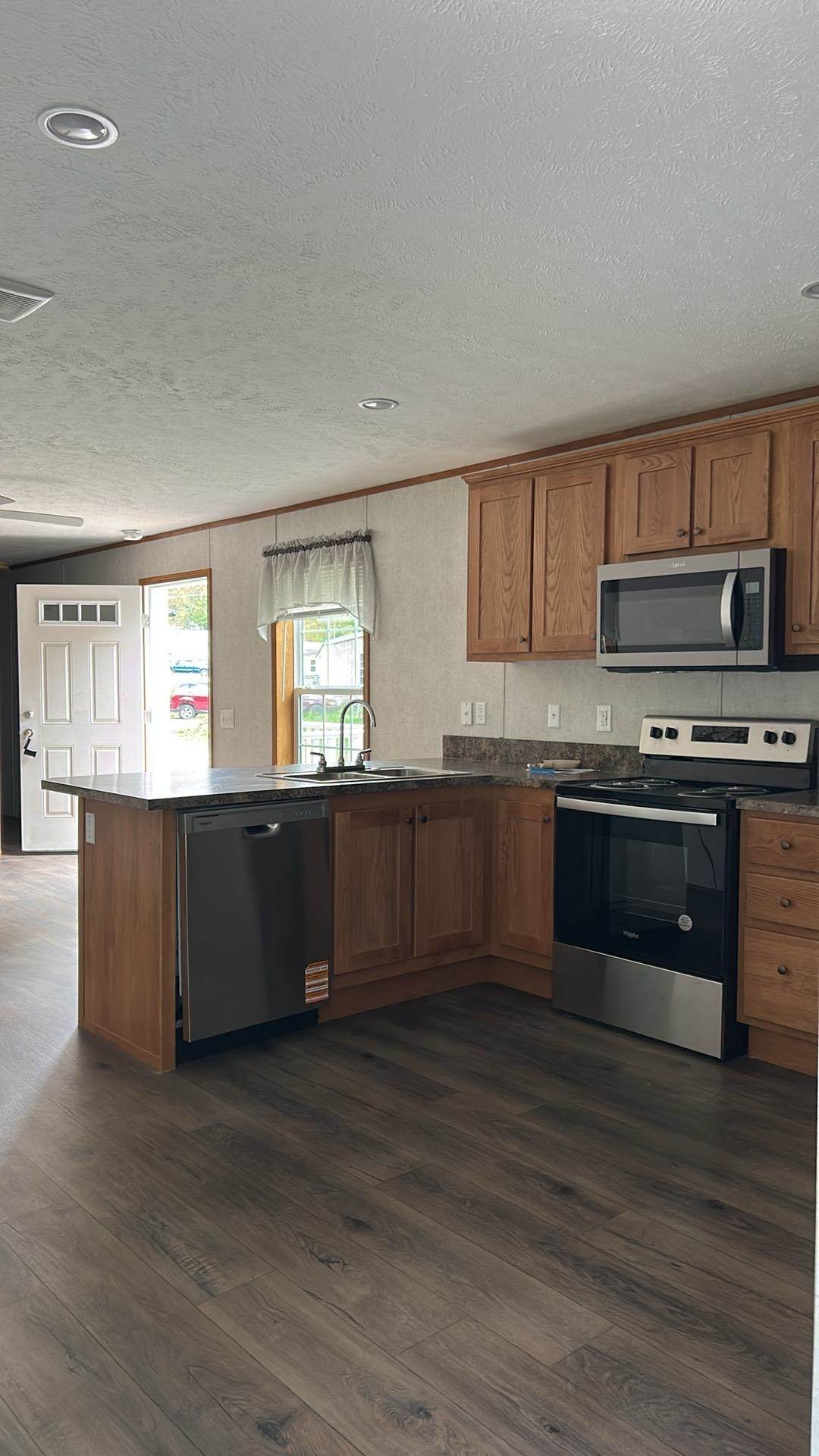 134 Hillside Drive - Photo 1