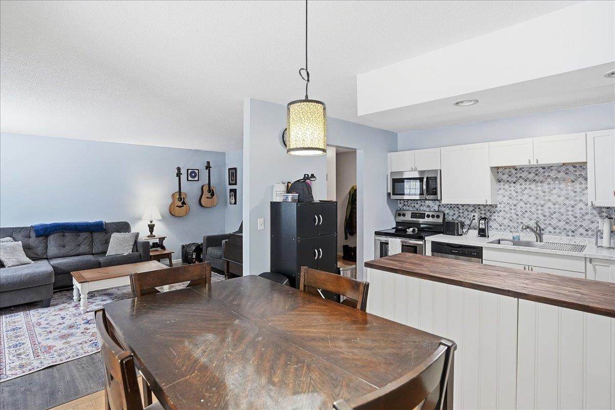 84 Twin Oaks Terrace - Photo 1