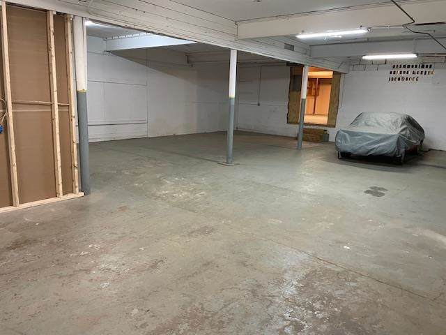 464 Putney Road - Photo 1