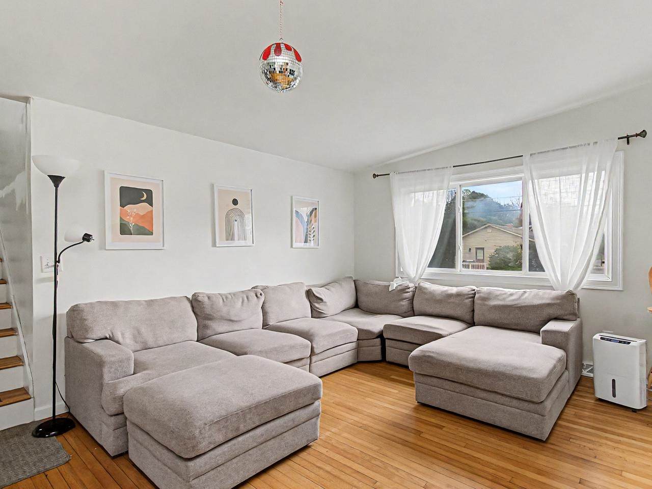 10 Suburban Square - Photo 1