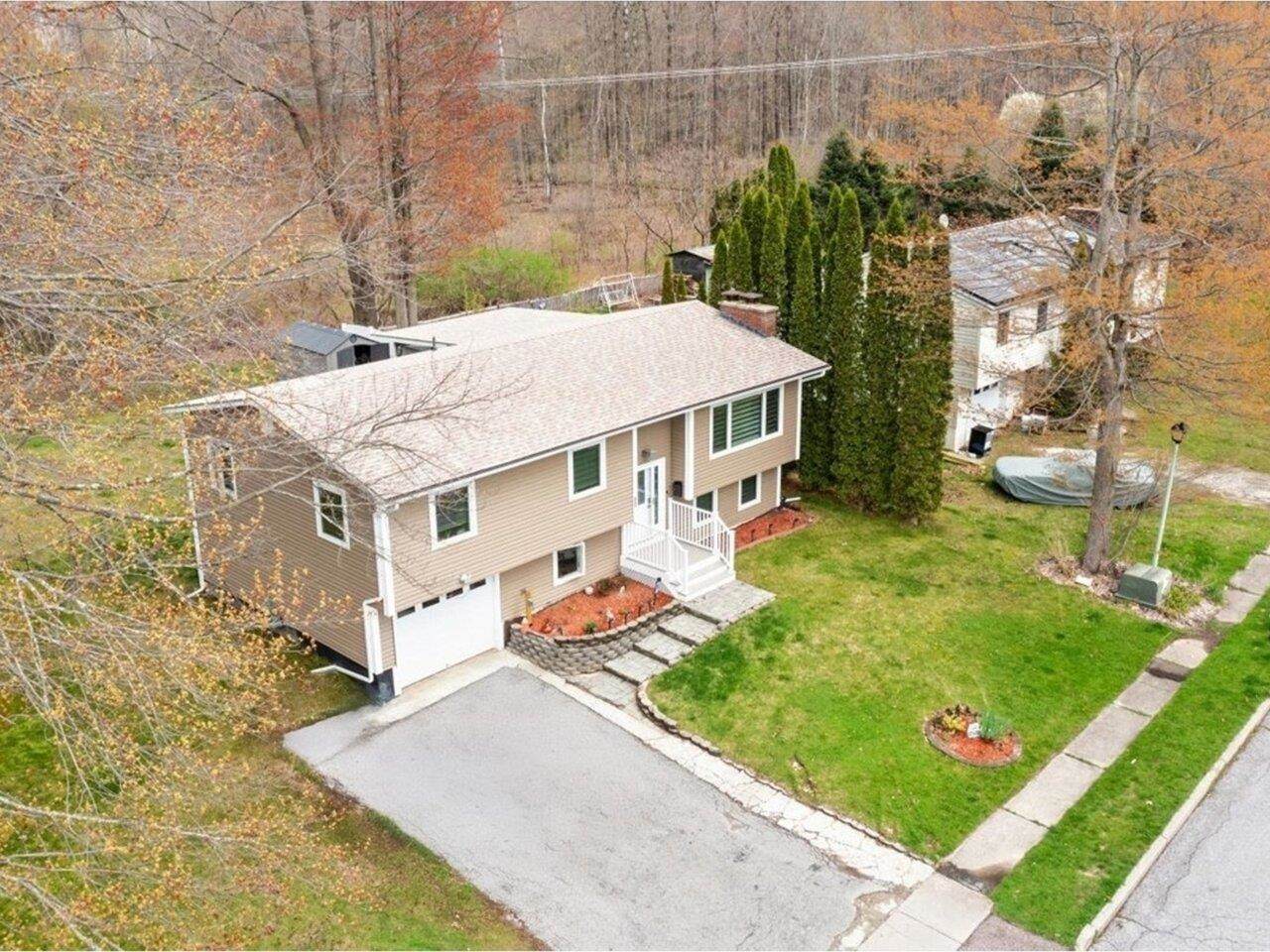 33 Rosewood Lane - Photo 1