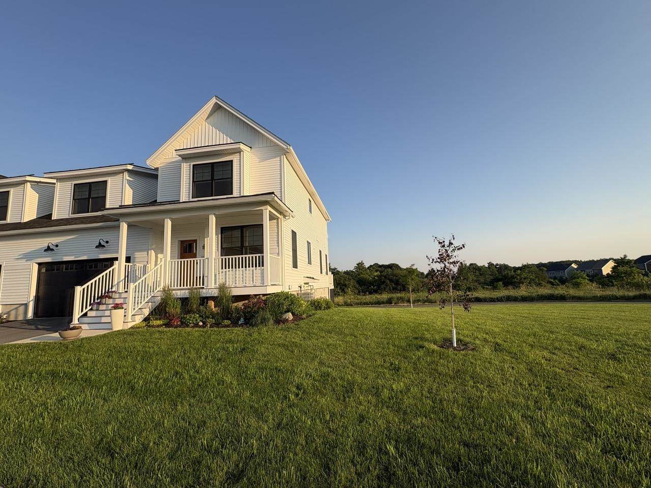 96 Aurora Road - Photo 1