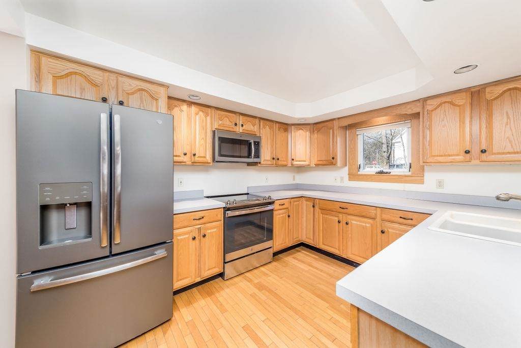 65 Hawthorn Street - Photo 1