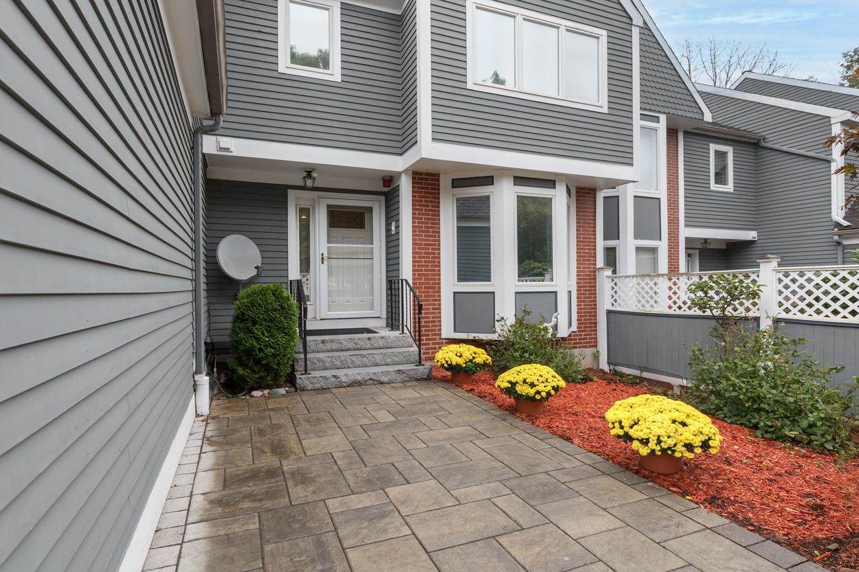 49 Hickory Lane - Photo 1