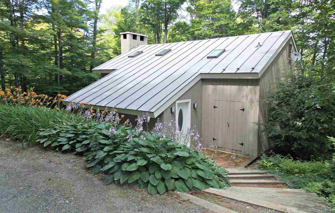 6 Roundtree Rd - Photo 1