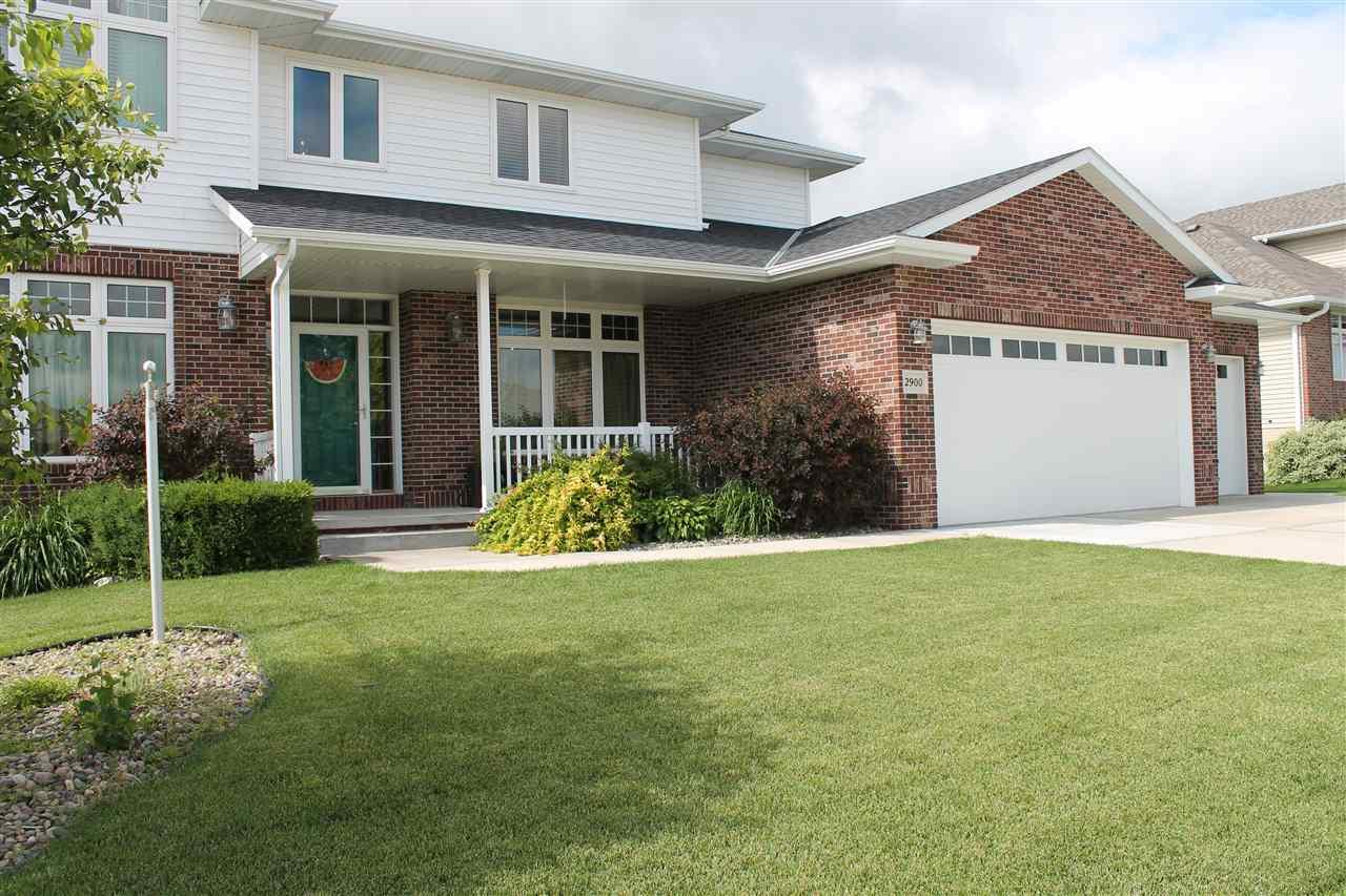2900 Pinnacle Drive - Photo 1