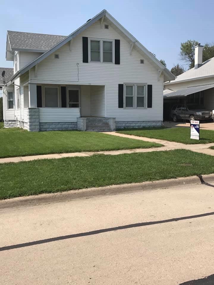 104 West - Photo 1
