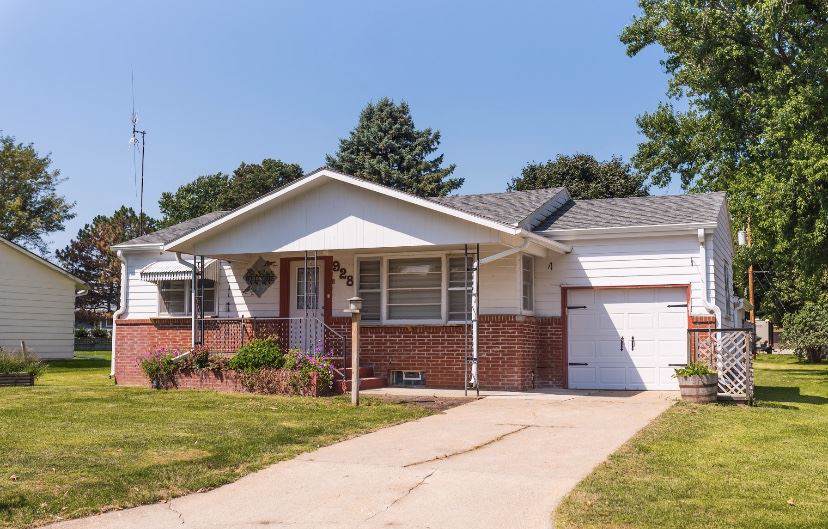 928 9th Street - Photo 1