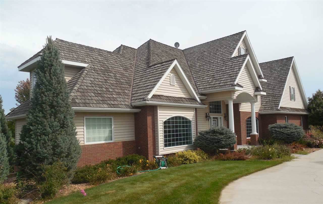 1005 Darrus Dr - Photo 1