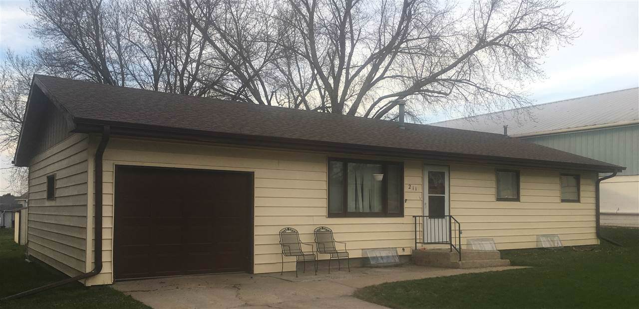 211 Widaman - Photo 1