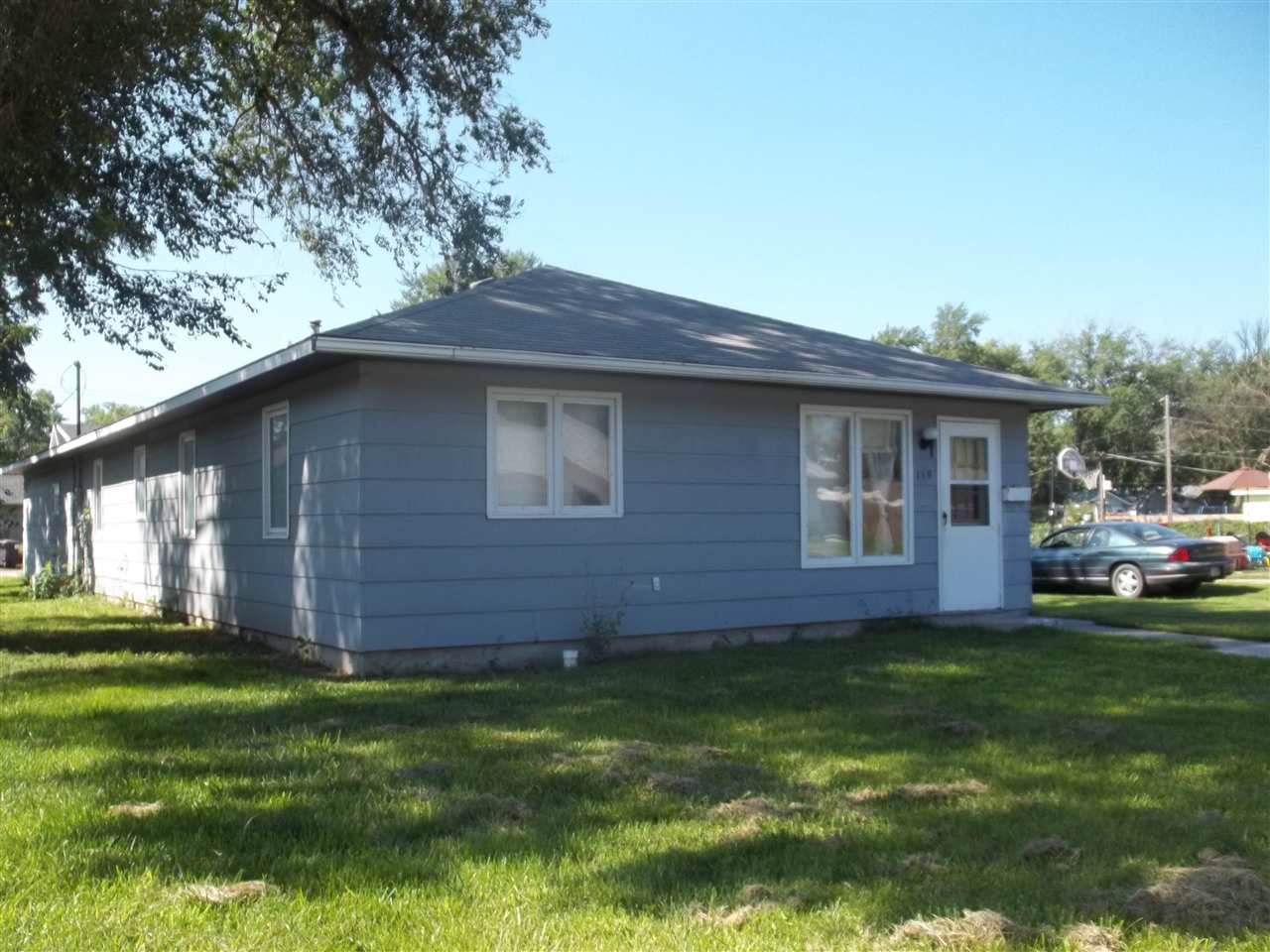 119 Monroe - Photo 1