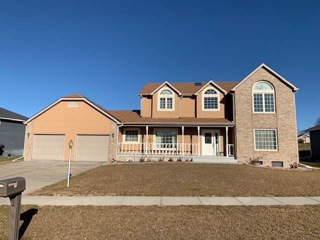 1627 Hackberry Dr - Photo 1