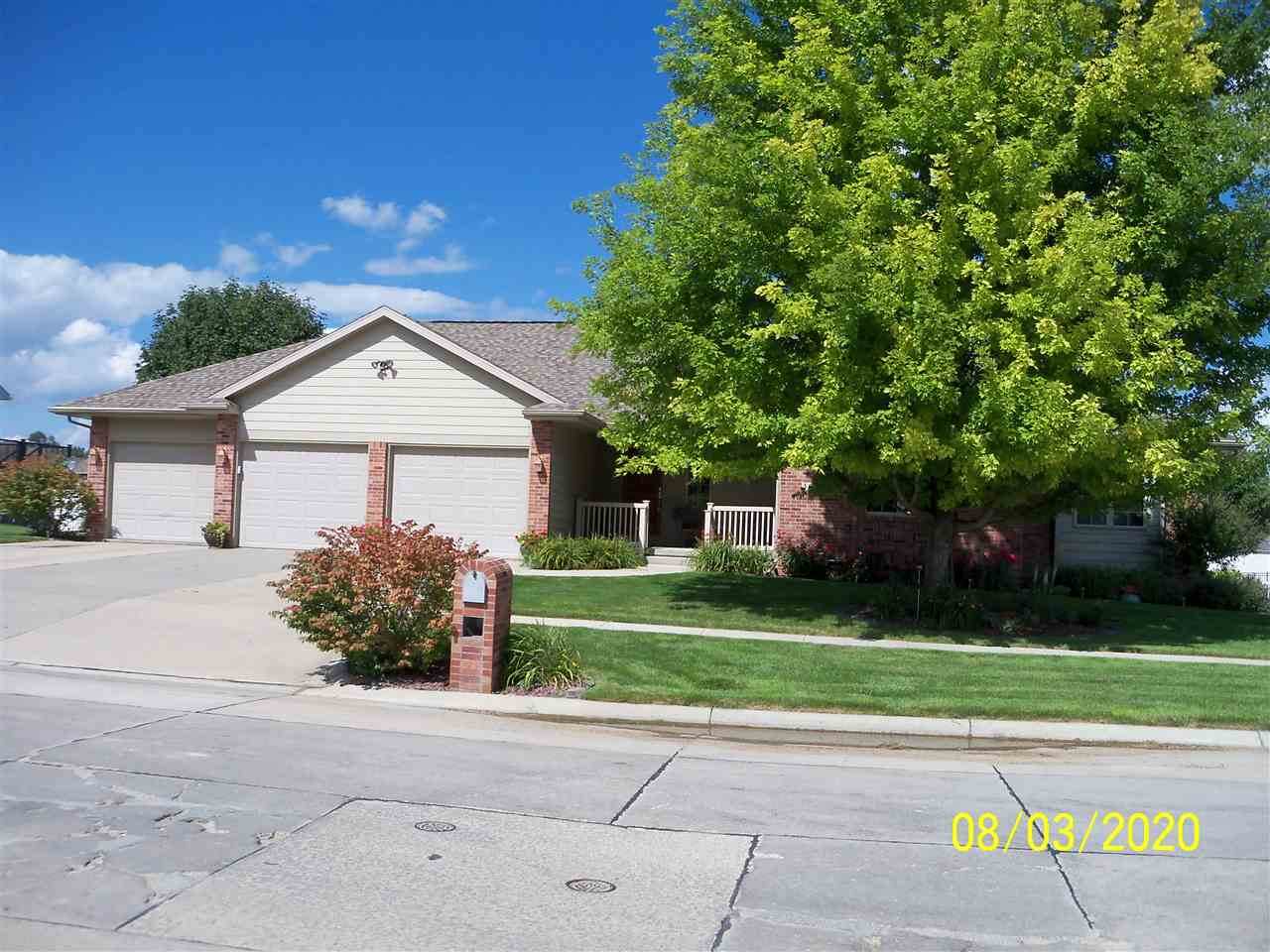 3014 Golf View Dr - Photo 1