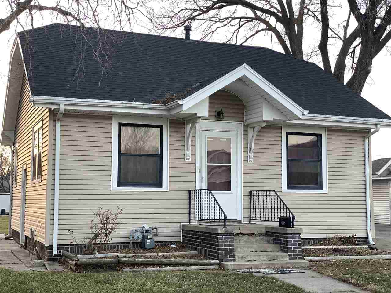 207 Pine Street - Photo 1