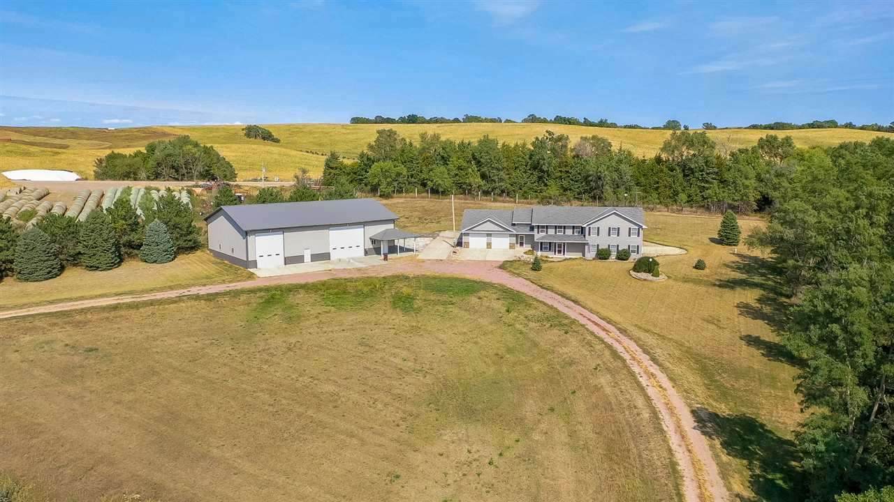 88750 567 Ave - Photo 1