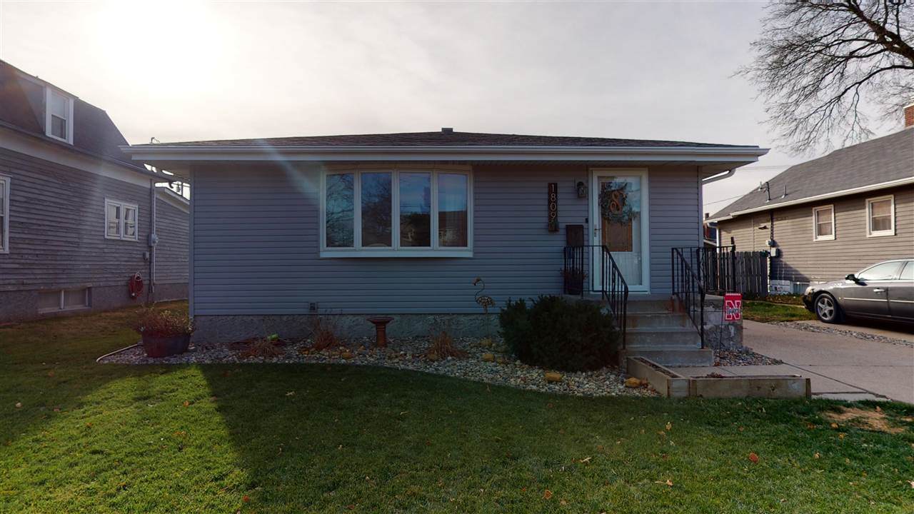 1809 17th Street - Photo 1