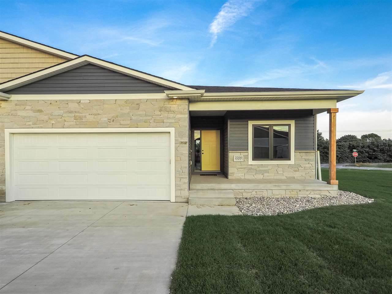 2200 26th Street - Photo 1