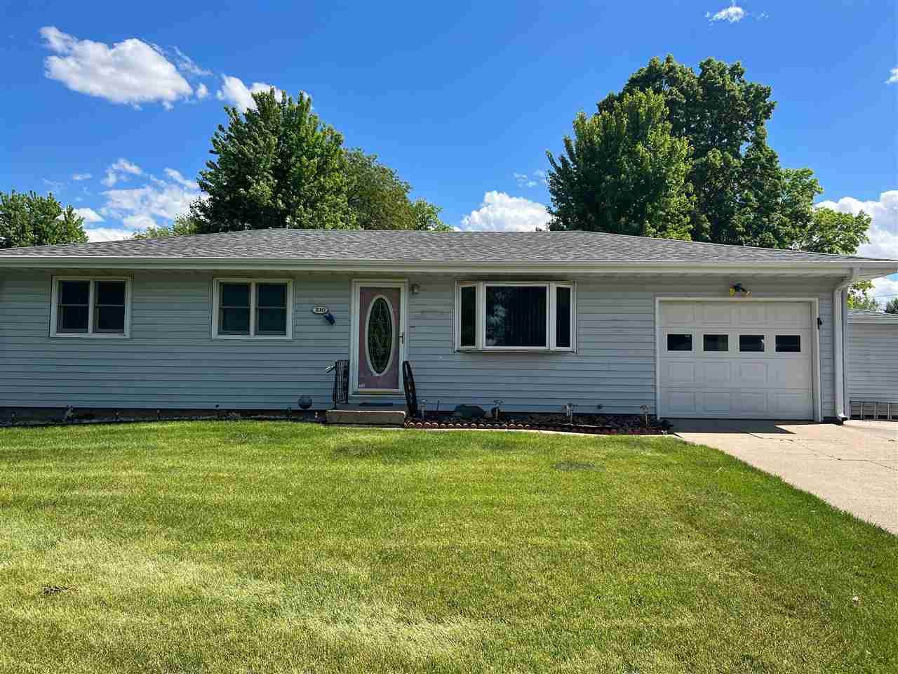 210 Meadow Lane - Photo 1