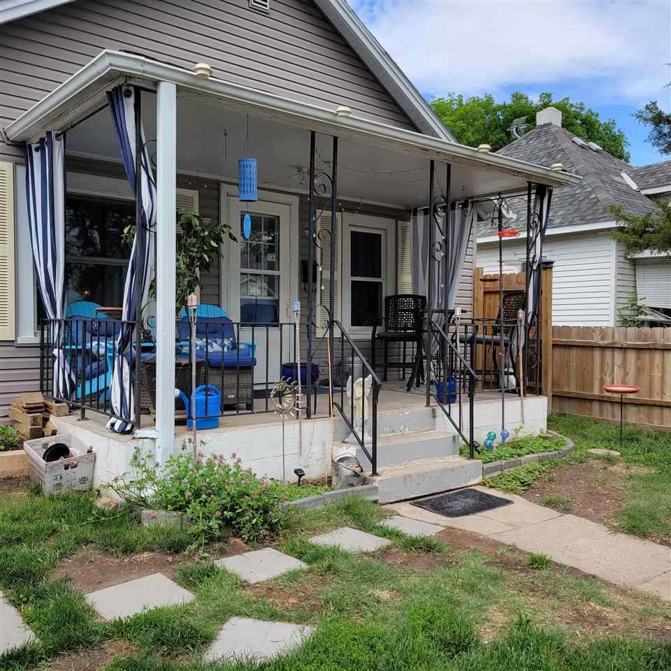218 Monroe - Photo 1