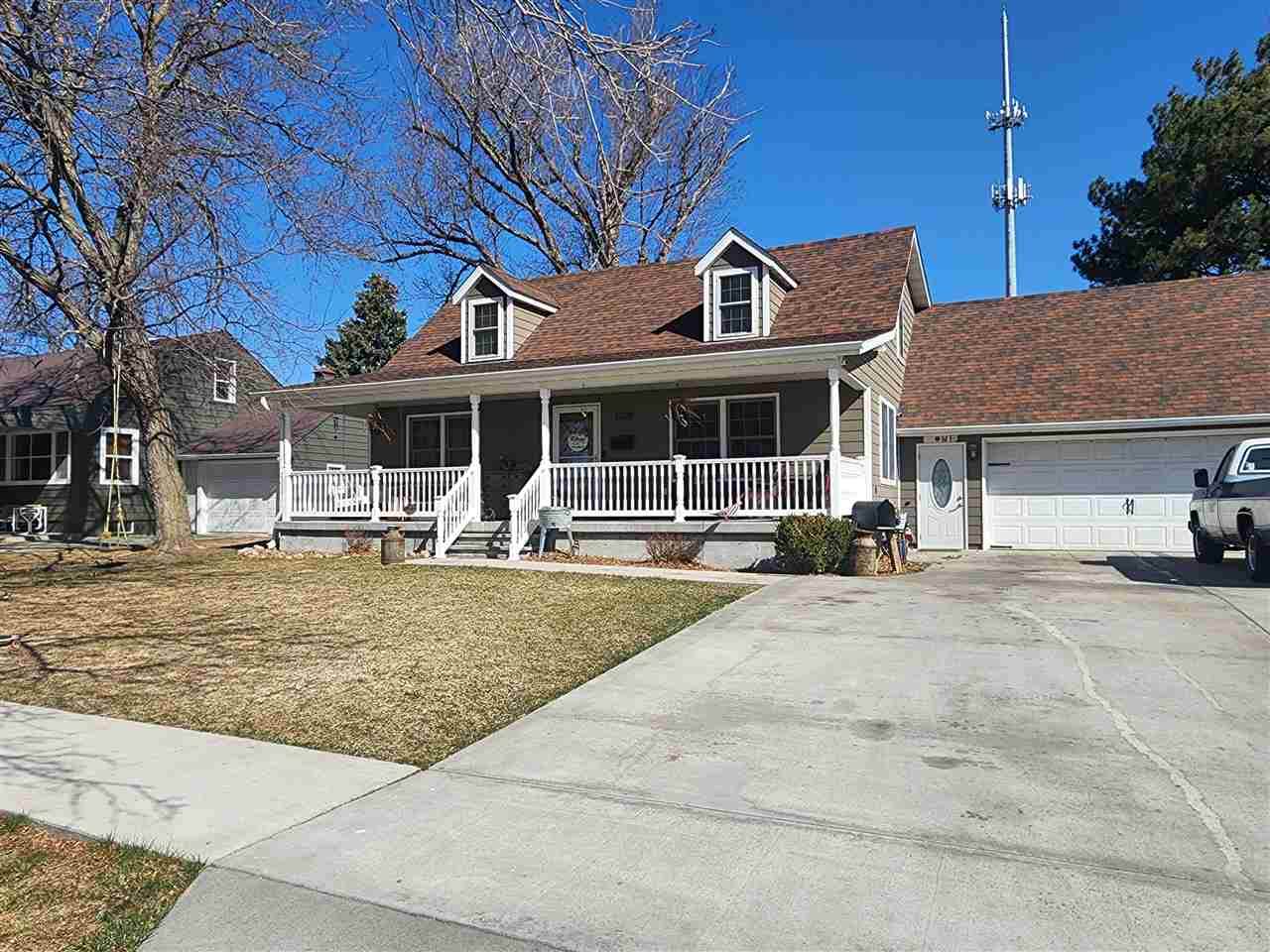 1328 Elm Avenue - Photo 1