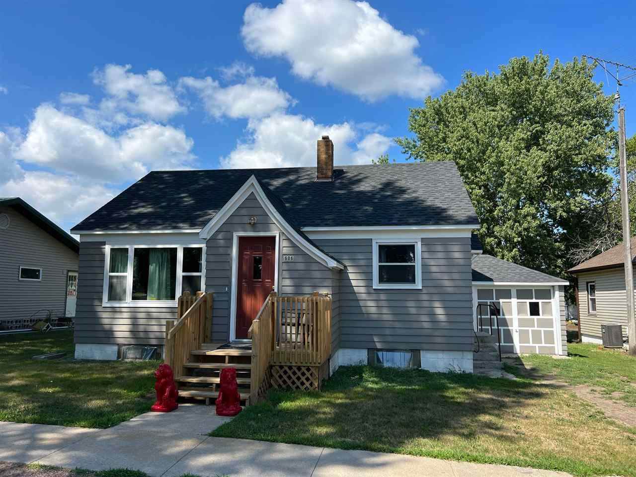 606 Central St. - Photo 1