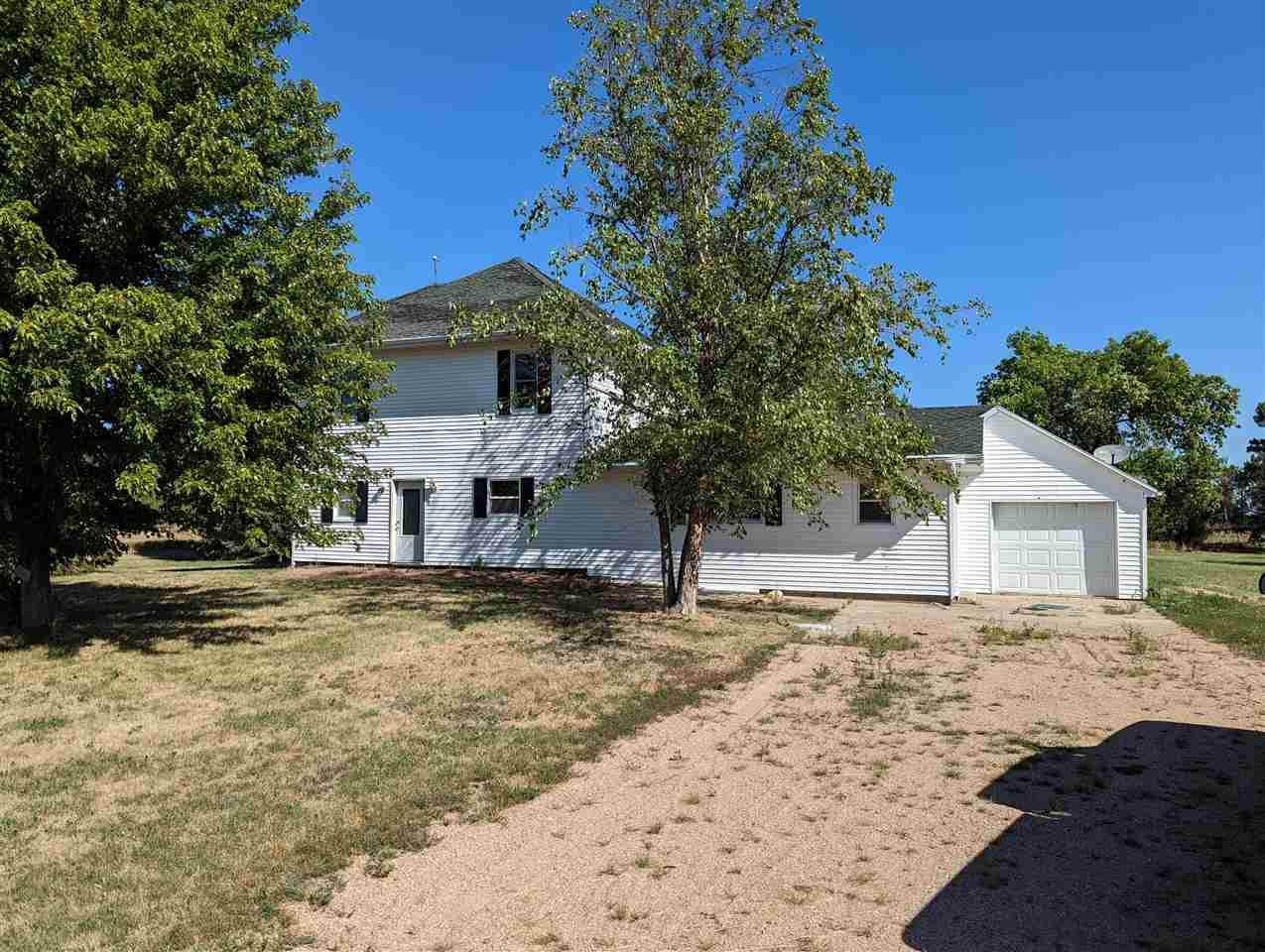 49330 Shamrock St. - Photo 1