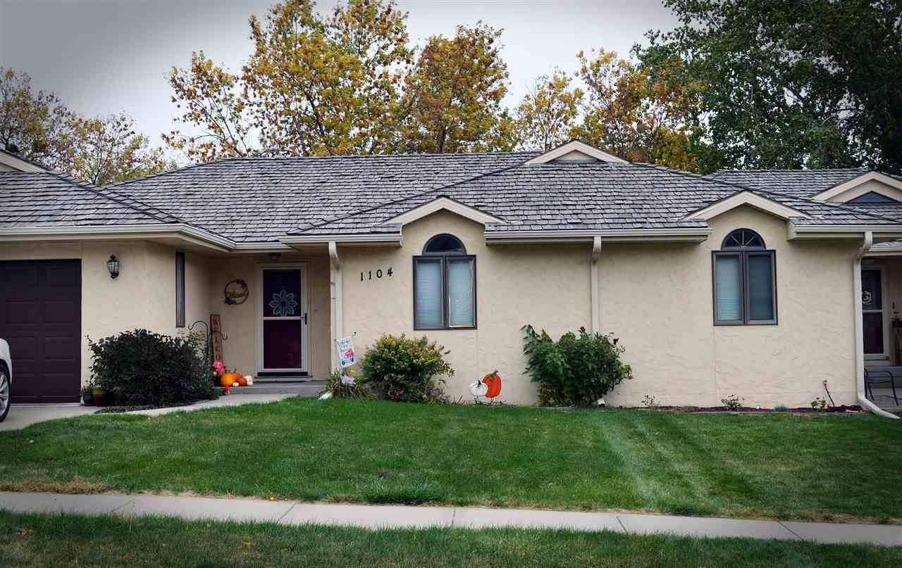 1104 36th - Photo 1