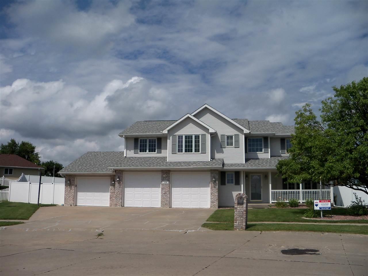 1608 Goldenberry Dr - Photo 1