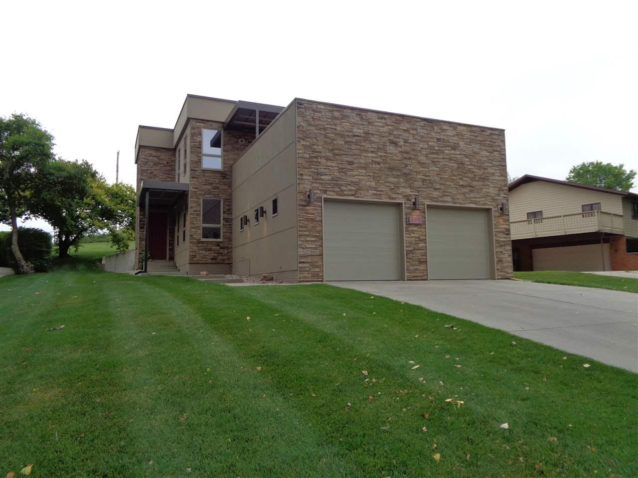 2309 Hardison Dr - Photo 1