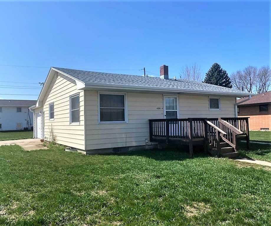 405 Elm St - Photo 1