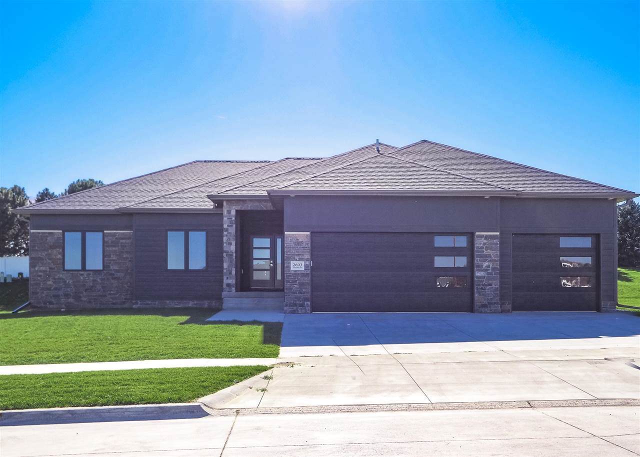 2603 Sheridan - Photo 1