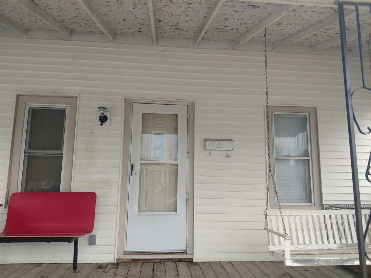 824 Wood St. - Photo 1