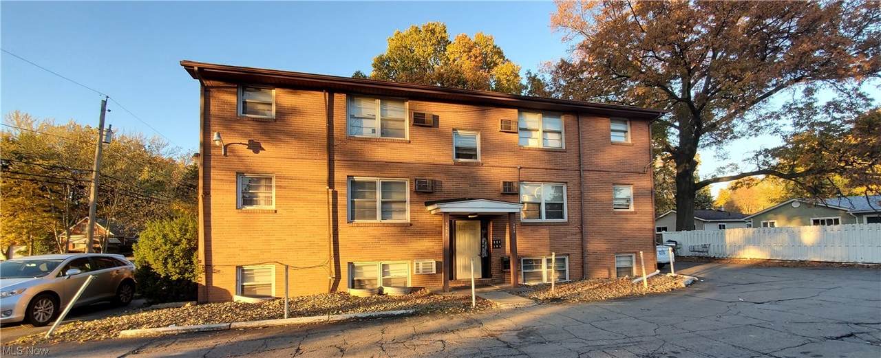 3053 Hadley Avenue - Photo 1