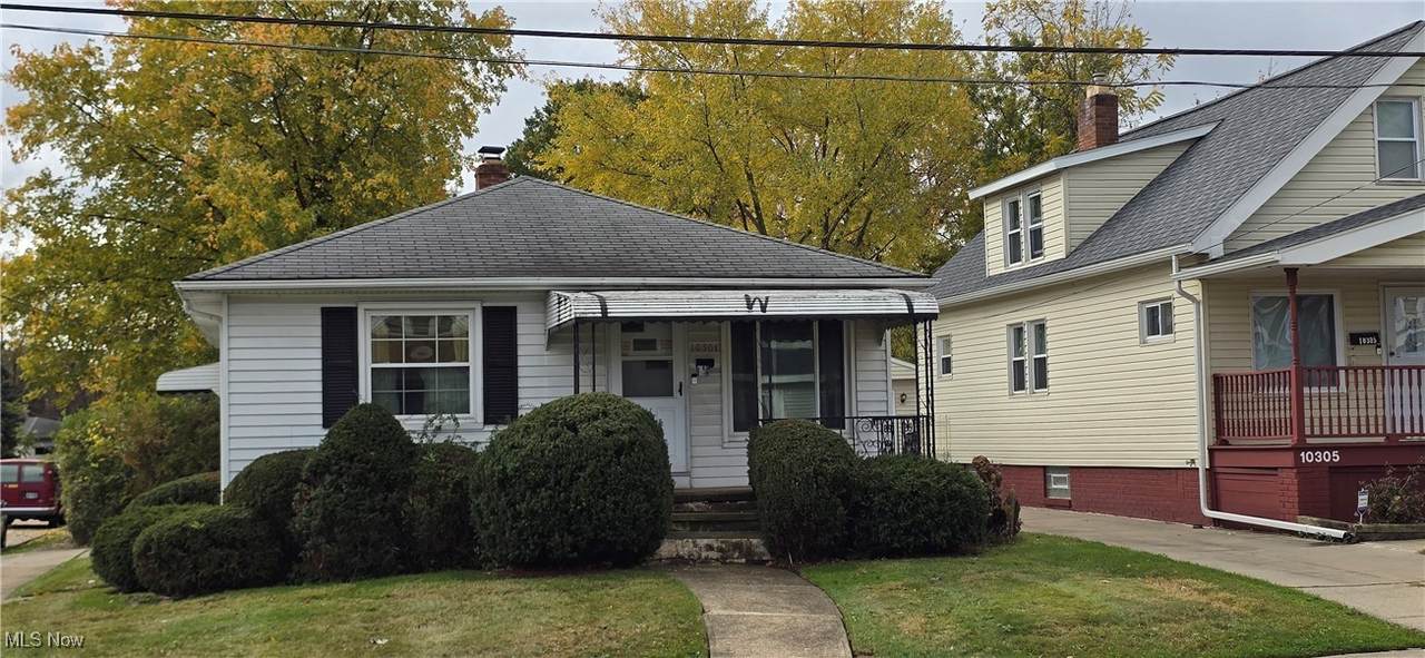 10301 Jasper Avenue - Photo 1